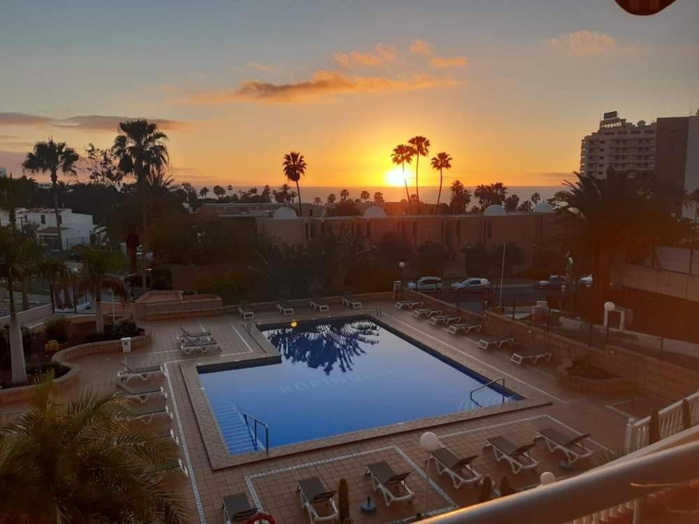 Borinquen Sky Apartments Playa de las Americas  Ngoại thất bức ảnh